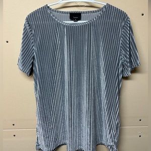 2/$30⚡️- SHIRT | Women’s Lumiere shirt size medium